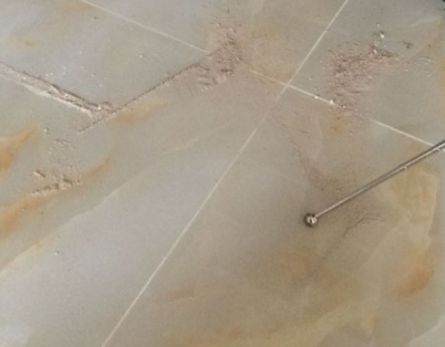 迎江瓷砖空鼓维修公司分享粘合剂选择不当在瓷砖铺贴过程中可能导致以下问题